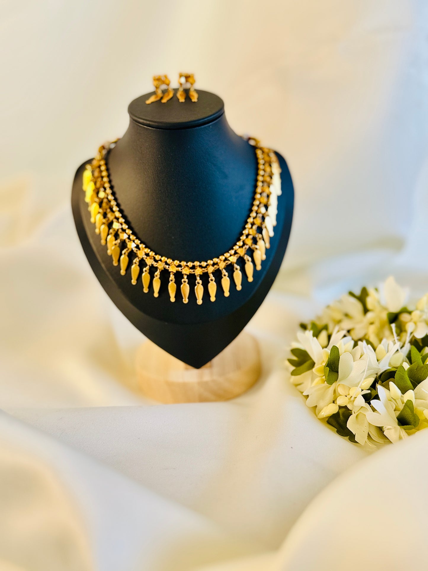 QJ138- Diamond Small Elakkathali Necklace