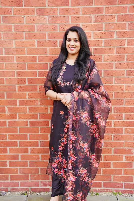 QS211-Black Organza Salwar