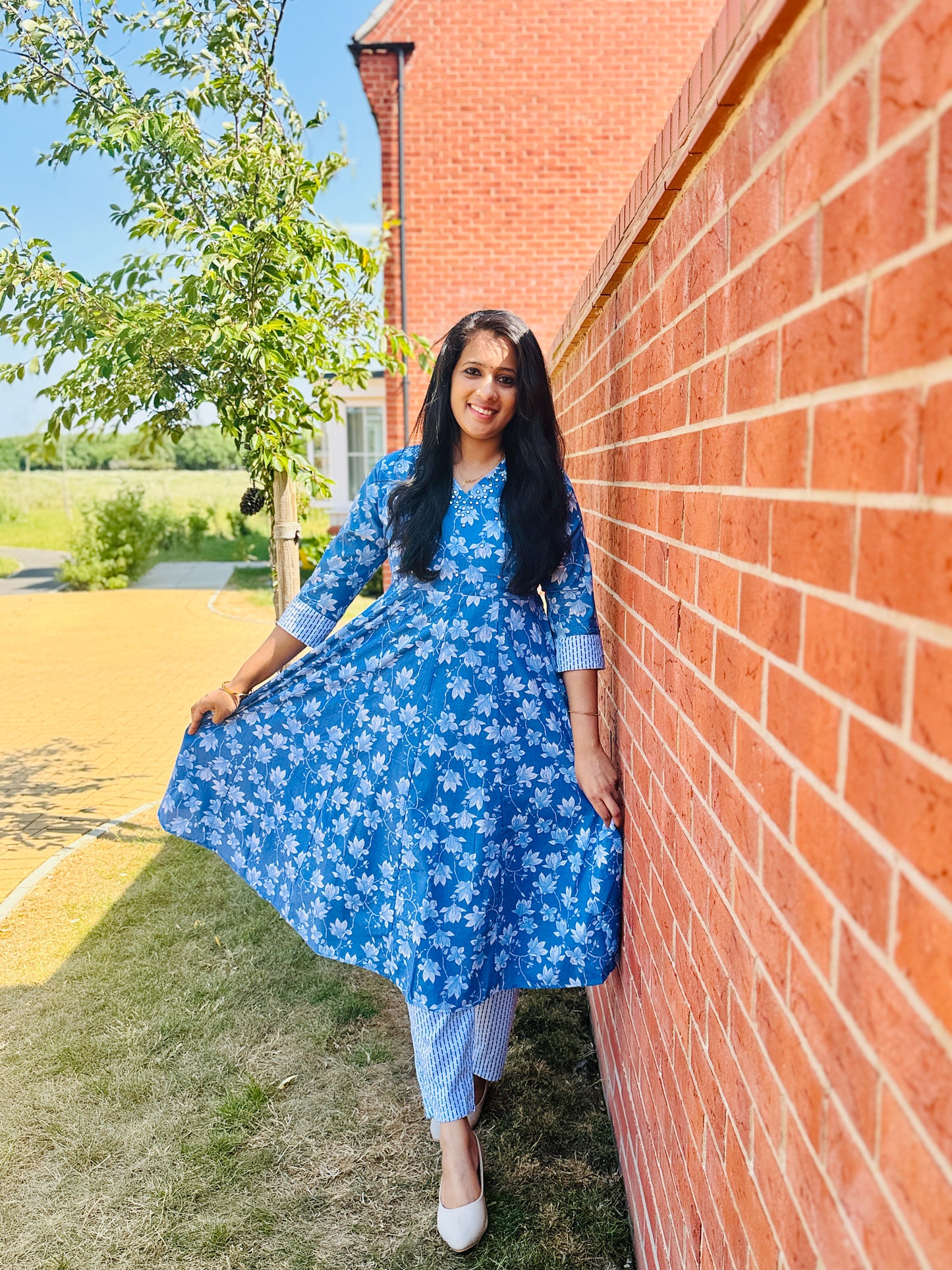 QS612-Blue & White Cotton Panel Cut Coord Set