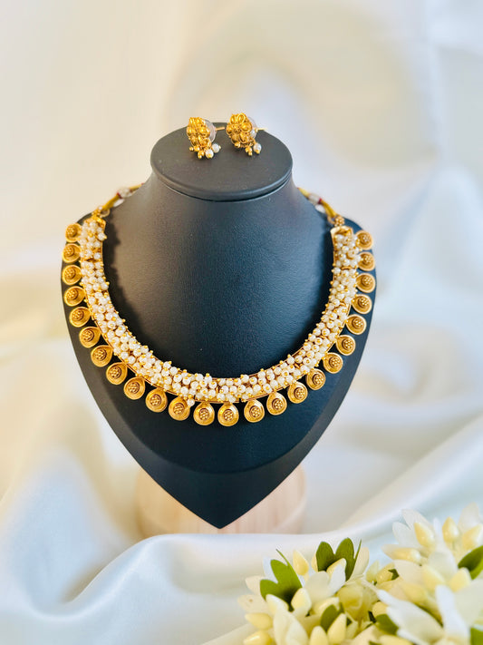 QJ130-Pear Gungaroo Necklace