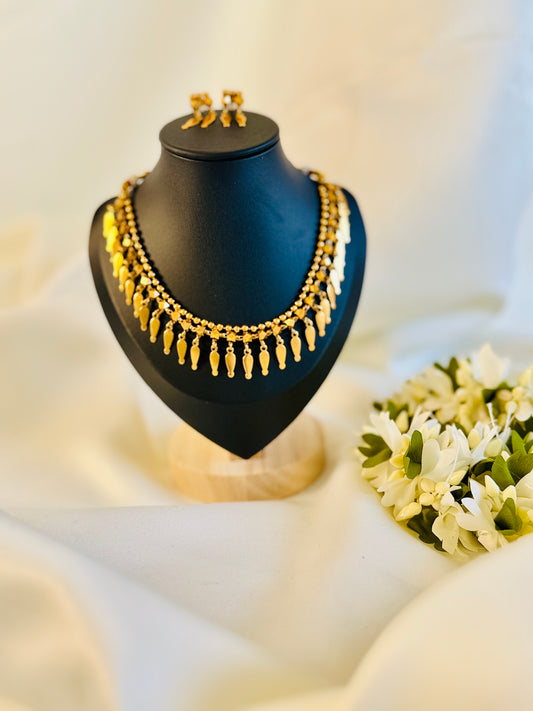 QJ138- Diamond  Small Elakkathali Necklace