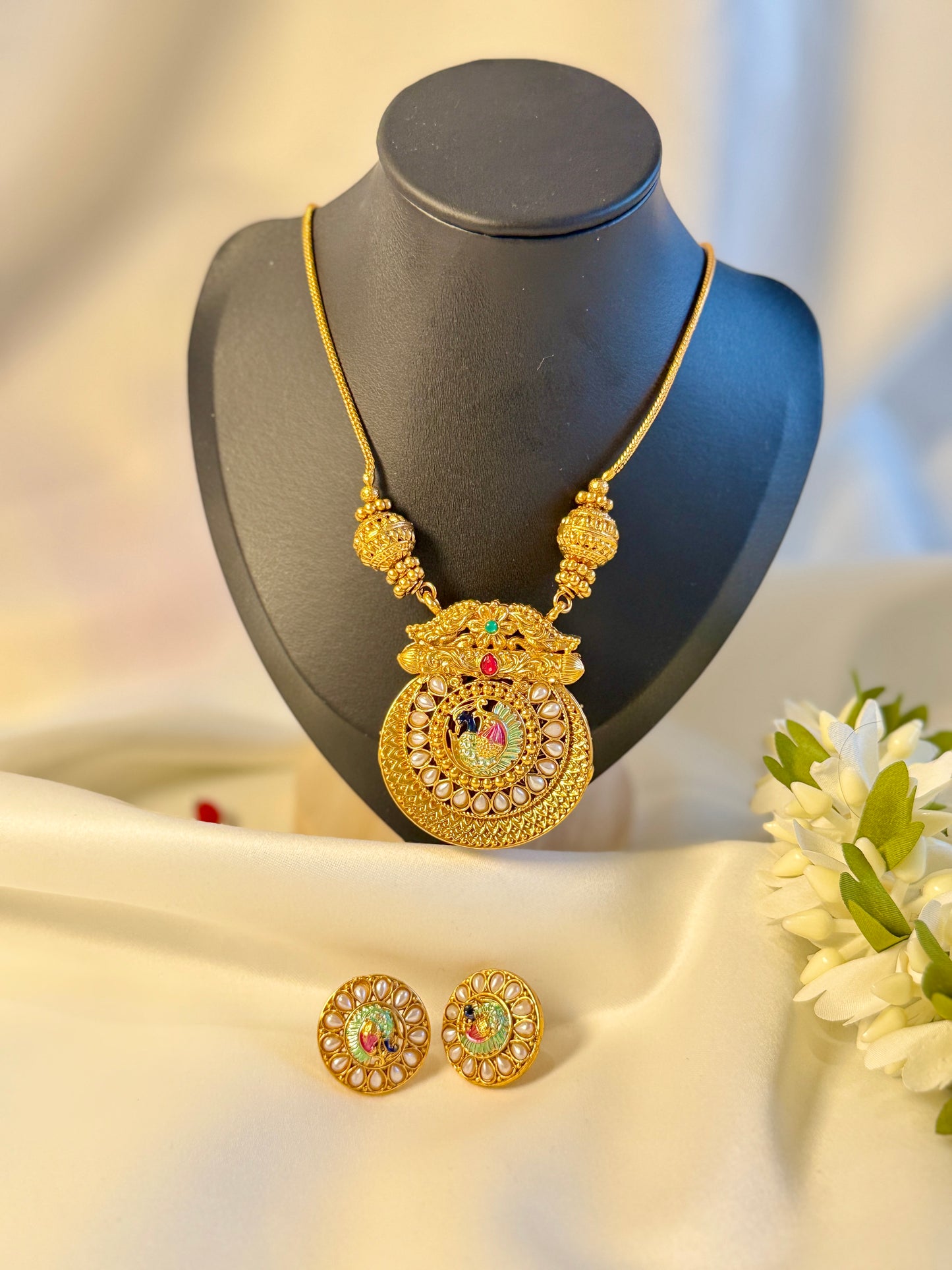 QJ117 -Reversible Pendant Necklace
