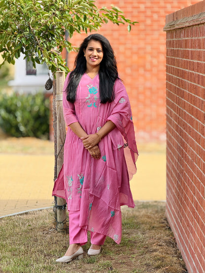 Pink Mul Chanderi Salwar Set – view 2 of 3
