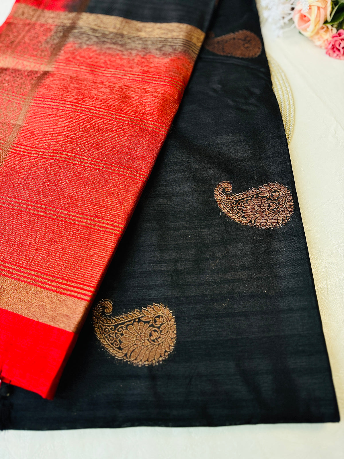 Designer Contrast Border Semi Jute Saree – view 3 of 3