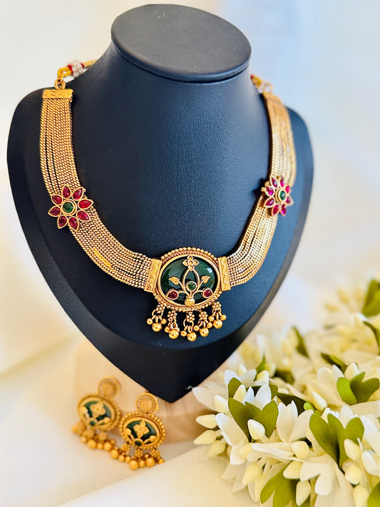 QJ113-Emerald Flower Necklace