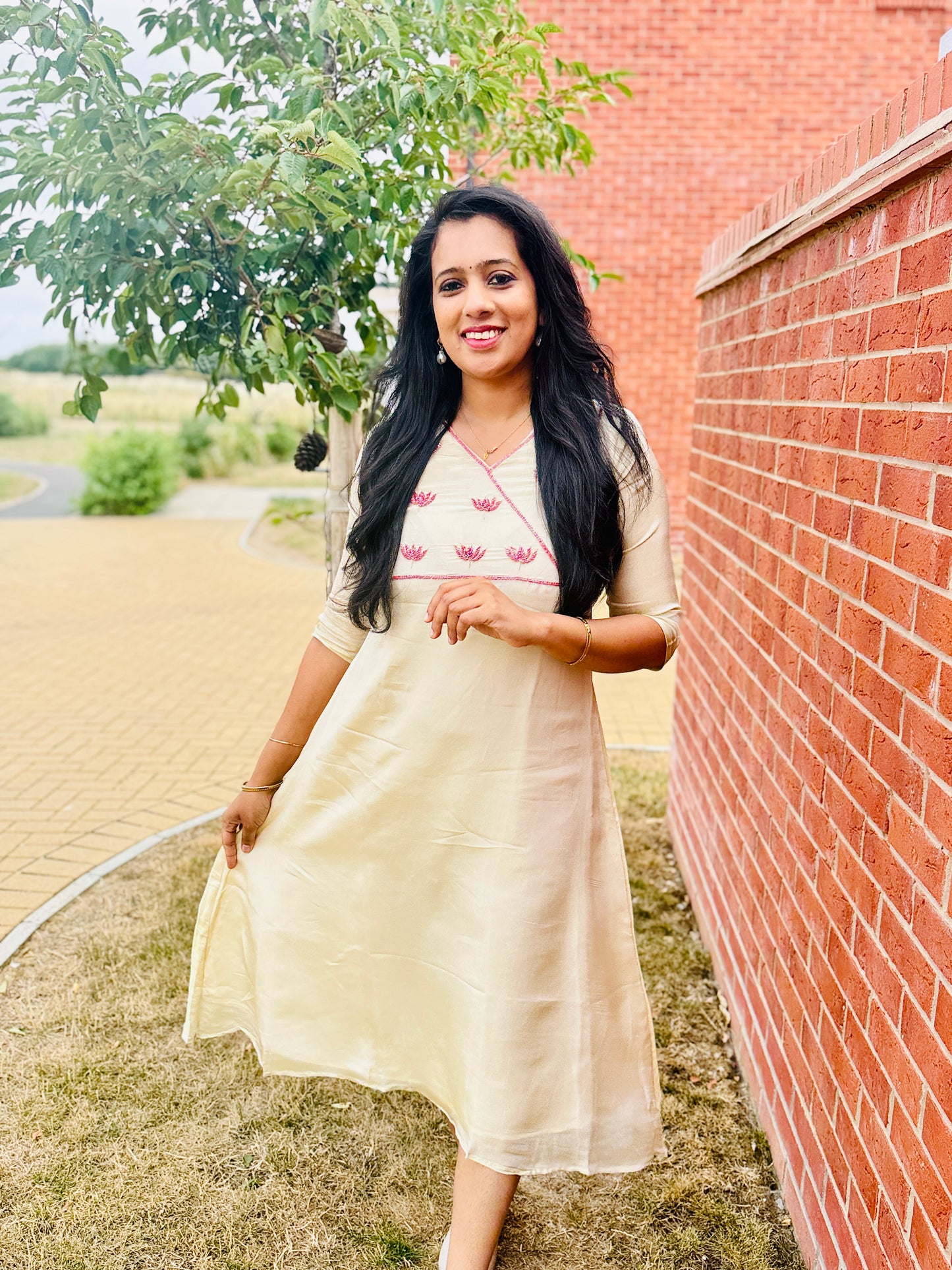 QS811- Soft tissue lotus Kurta