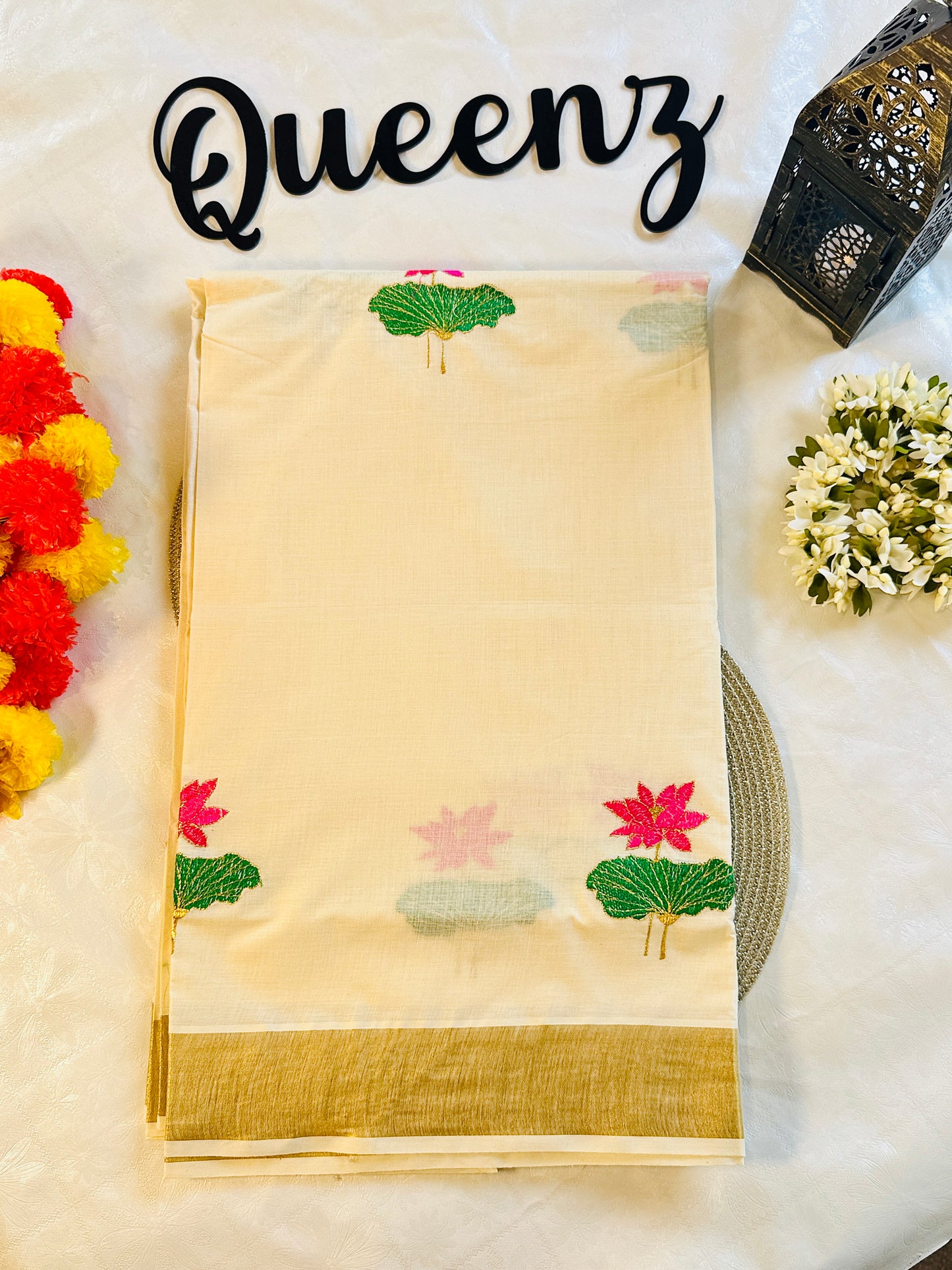 SS349- Lotus Embroidery Kerala  Kasavu Saree