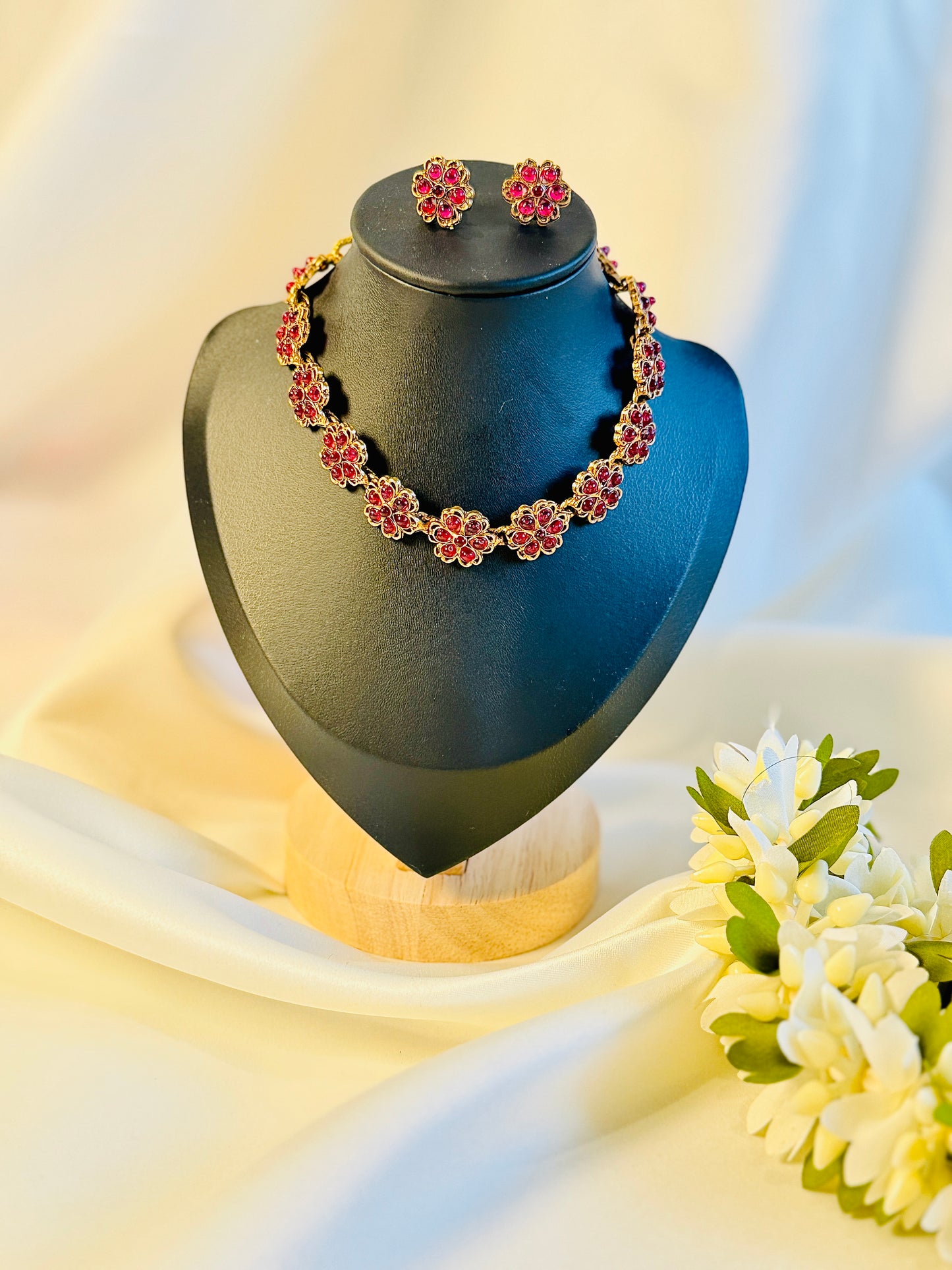QJ120- Flower Choker Pink Necklace