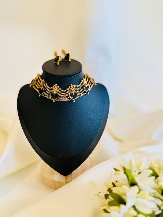 QJ110 - Palakka Choker Black Necklace