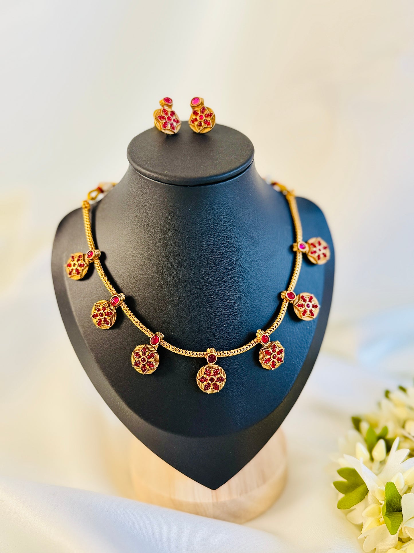 QJ143- Small Flower Necklace