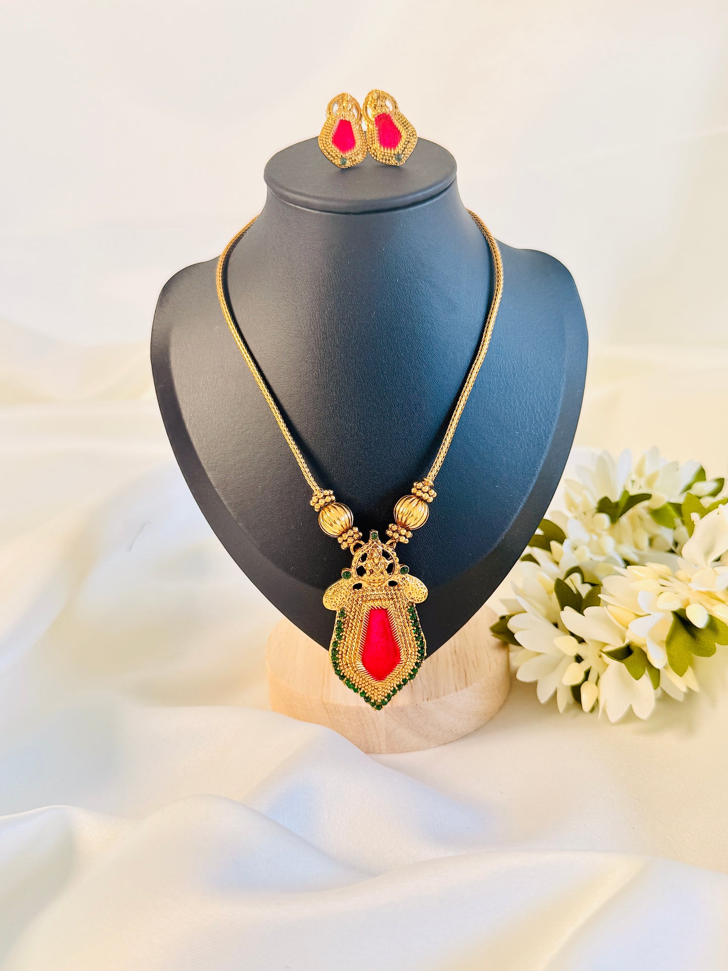 QJ169- Nagapadam Pendant Necklace Pink
