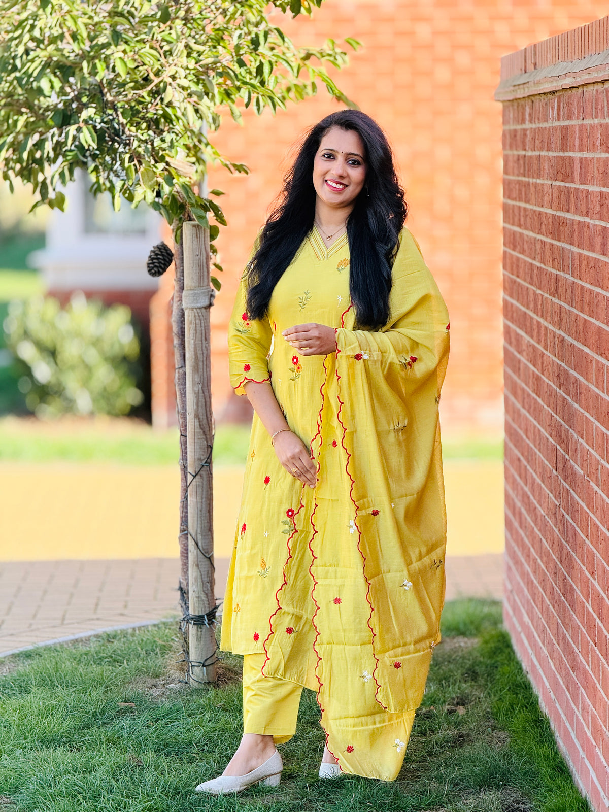 Pastel Yellow Mul Chanderi A-line Anarkali Set – view 4 of 4