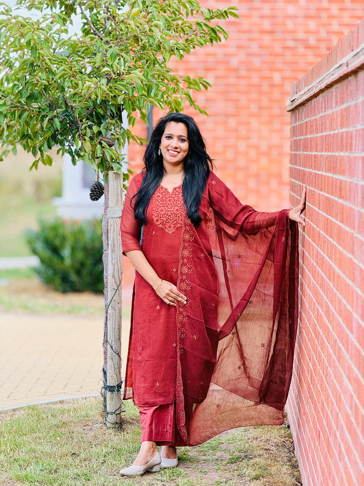 Crushed Organza Brown Chikankari Salwar