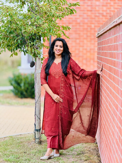 Crushed Organza Brown Chikankari Salwar