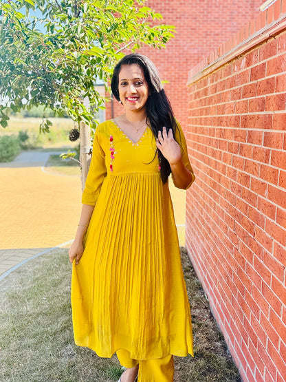 QS755 - Yellow Mulchanderi Coord Set