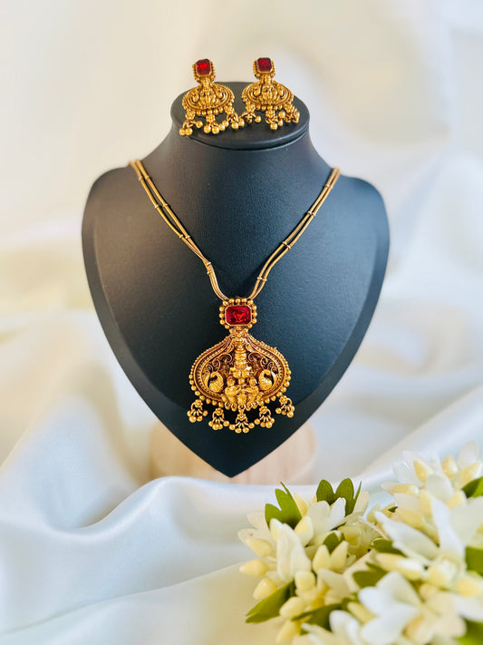 QJ128-Lekshmi Pendant Necklace- Red