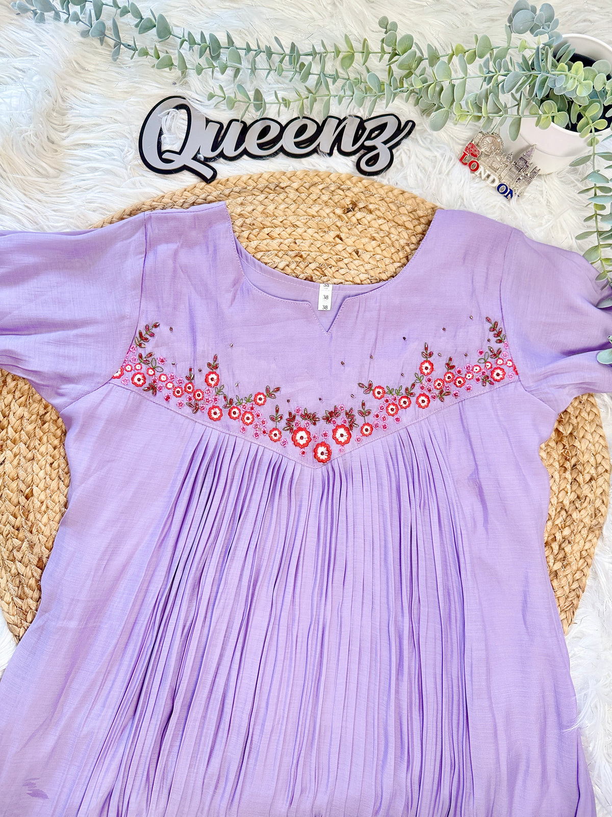 Lavender Pleated Handworked Kurta – view 5 of 6