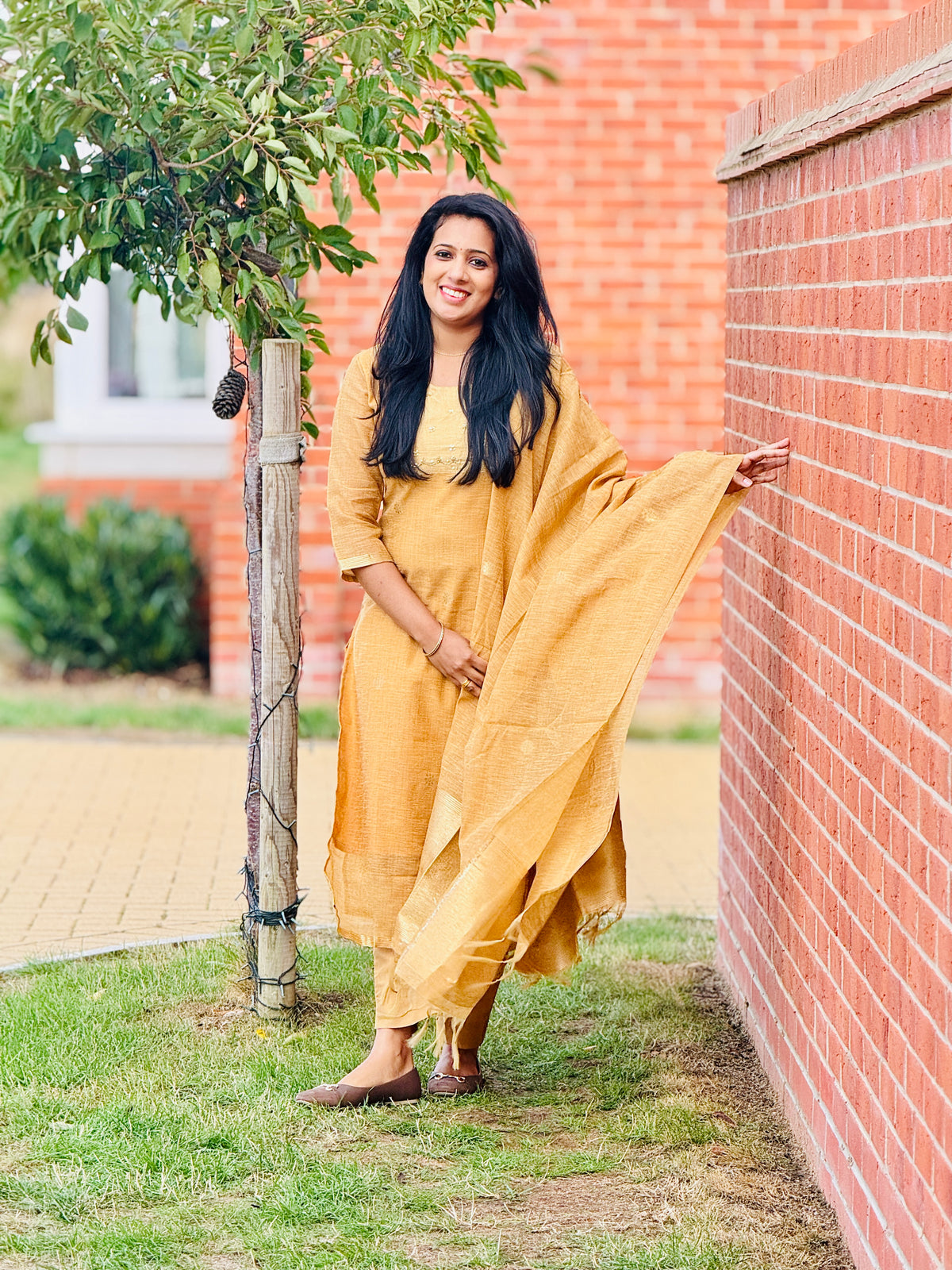 Golden Jamdhani Partywear Salwar – view 4 of 5