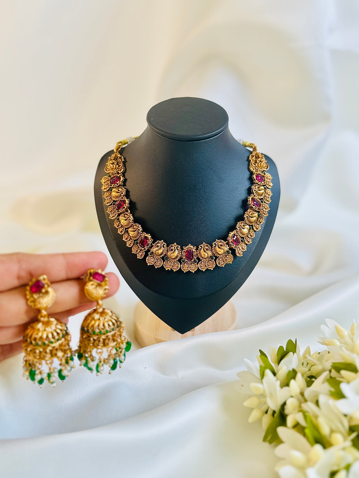 QJ131- Antique Peacock necklace