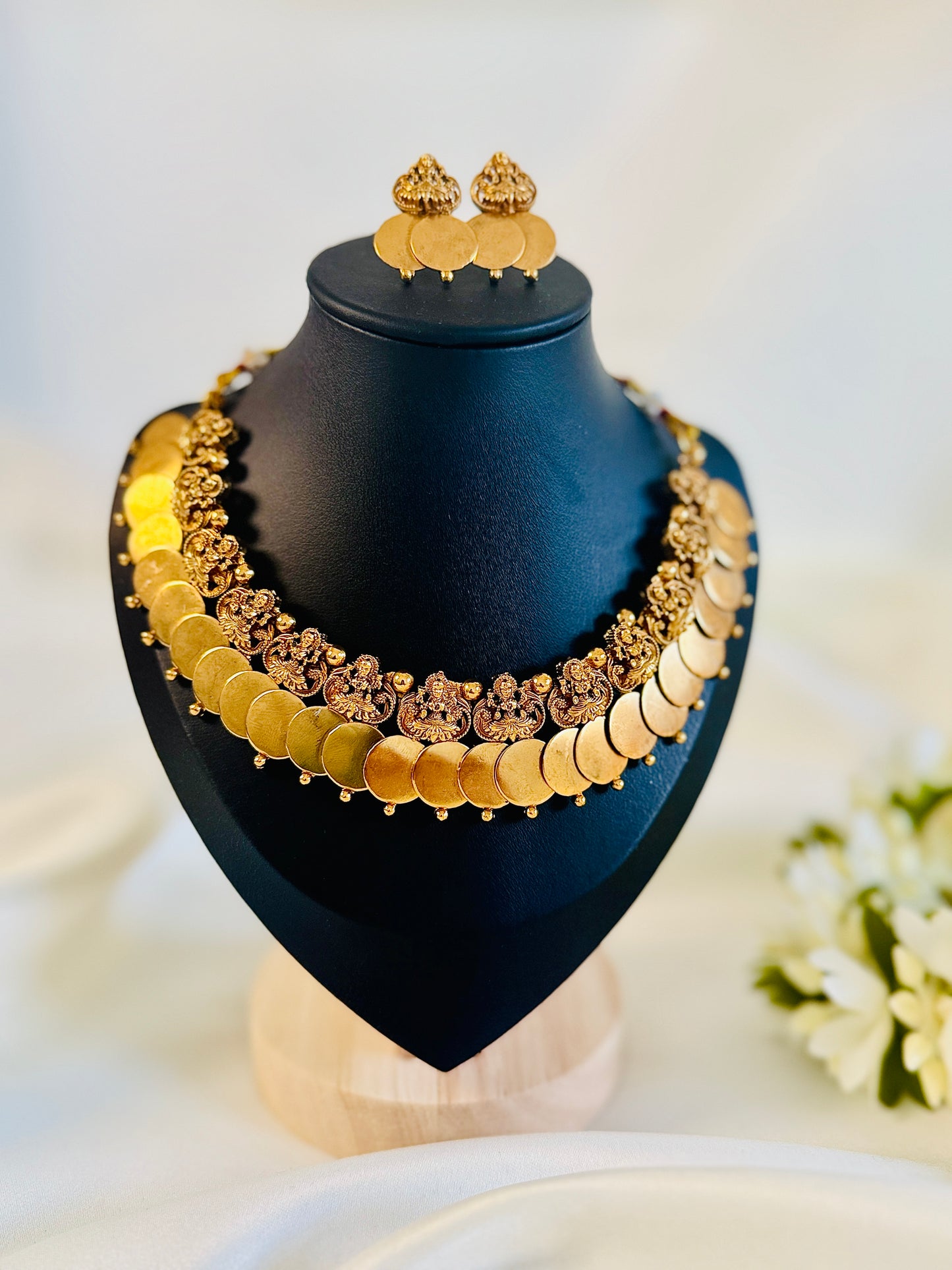 QJ173- Lekshmi Coin Necklace