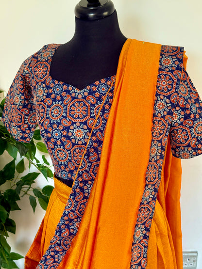 QD0026-Vichithra Silk Dhavani Set