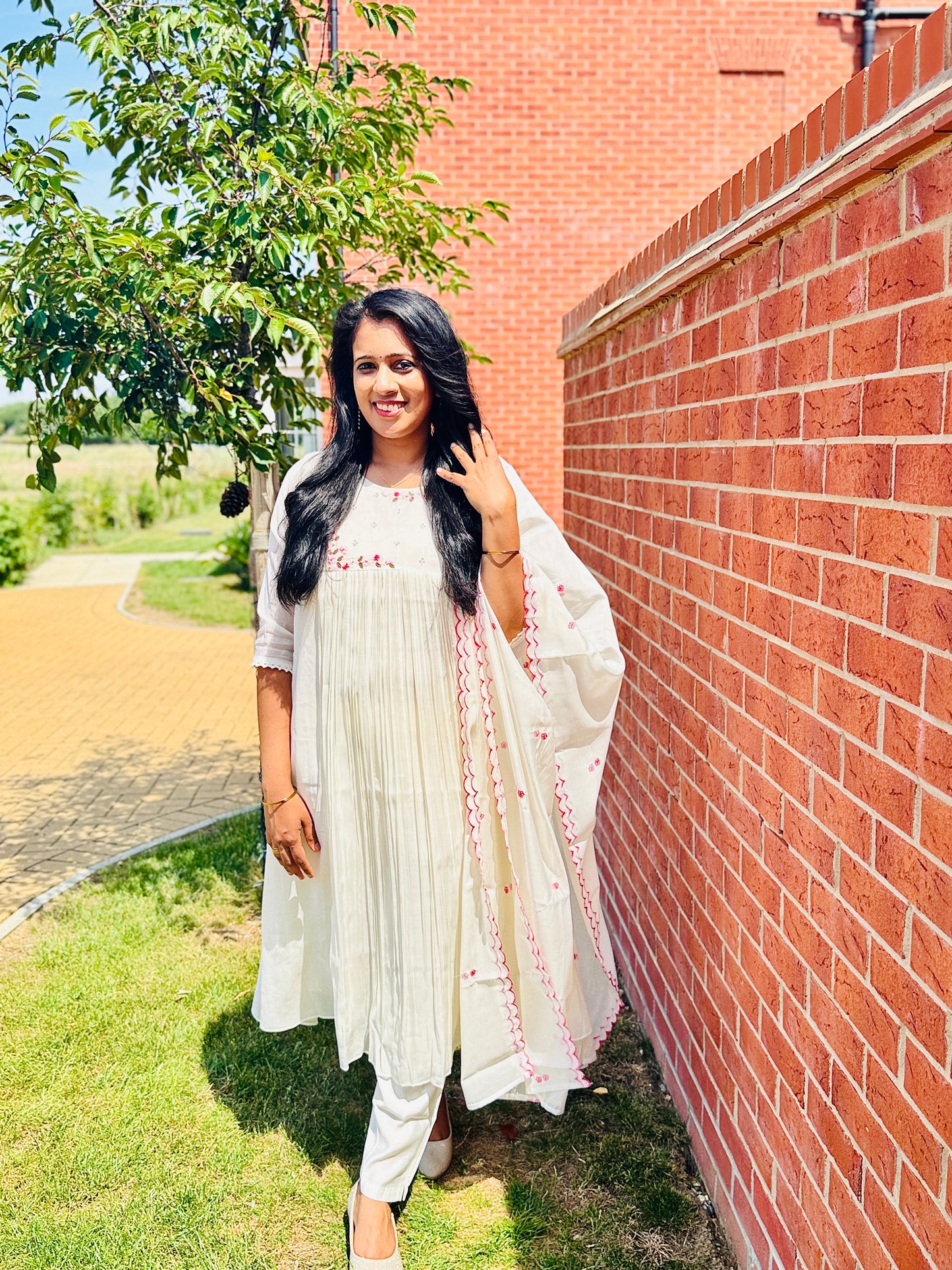 QS719 - Premium White Mulchanderi Anarkali  Set