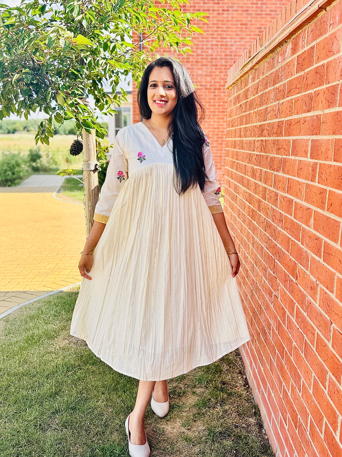 QS733- Lotus Embroidery Cotton Lurex Kurta