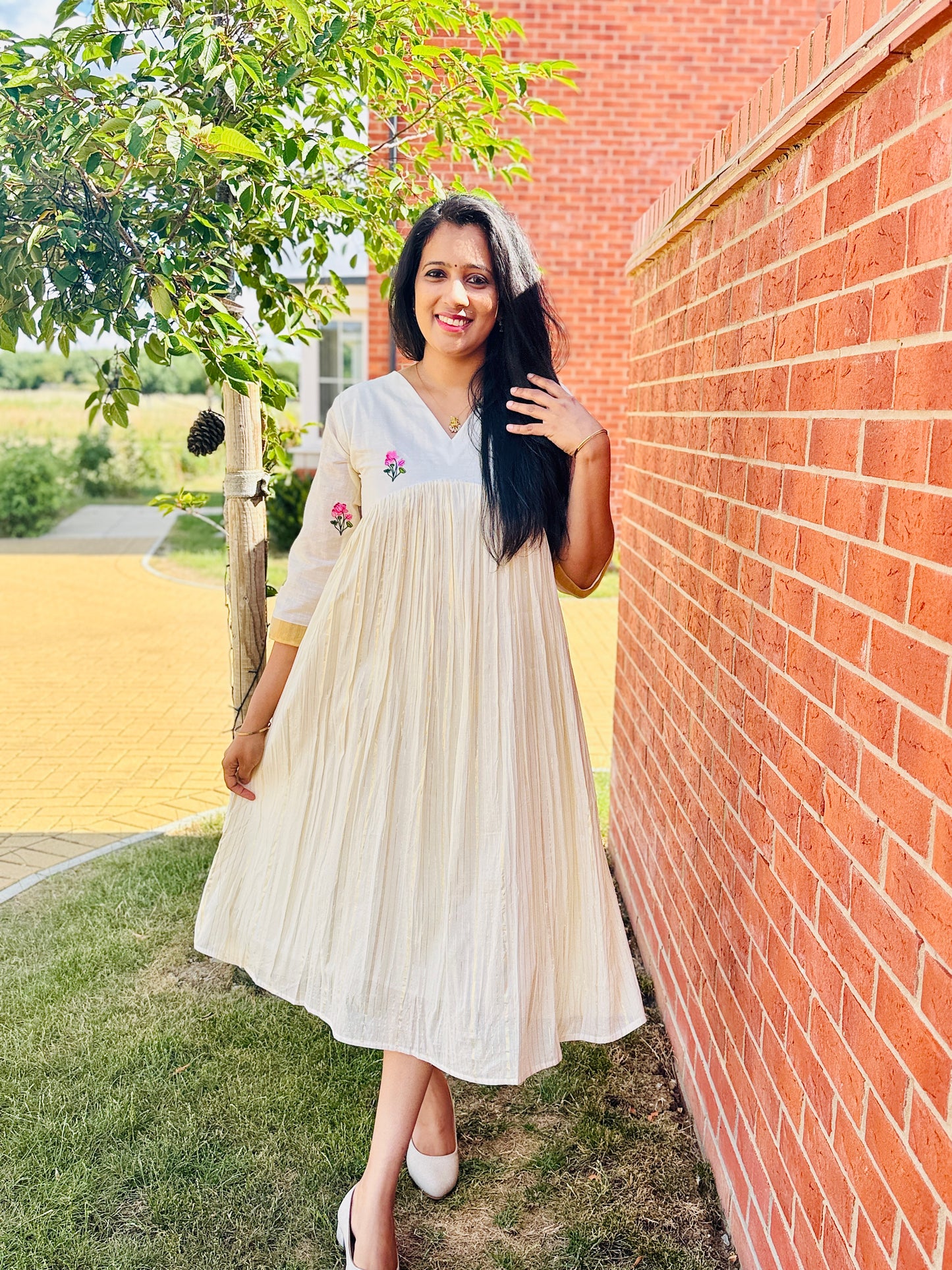 QS733- Lotus Embroidery Cotton Lurex Kurta