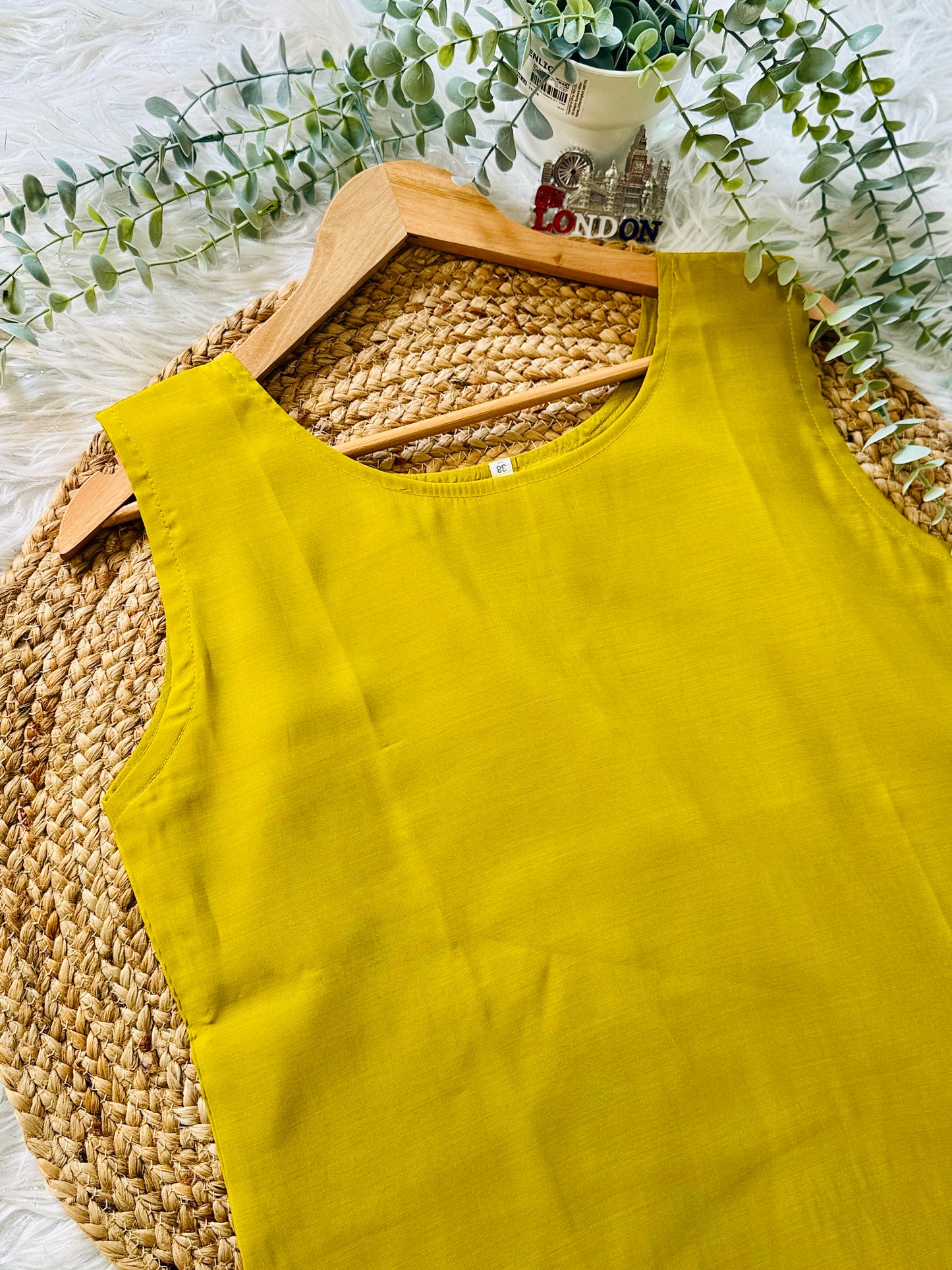 QS437 - Yellow Green Mul Chanderi Overcoat Kurta