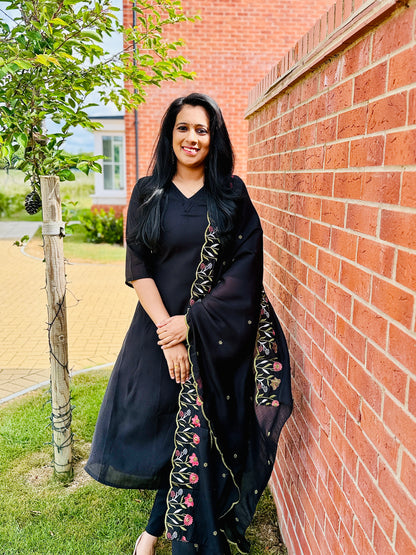 QS334 Black Mul Chanderi Top & Dupatta Set