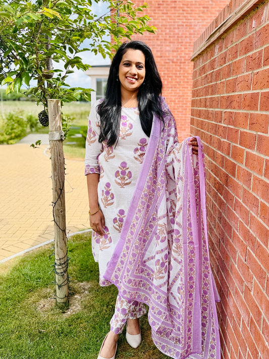 QS385-White & Lavender Cotton Salwar