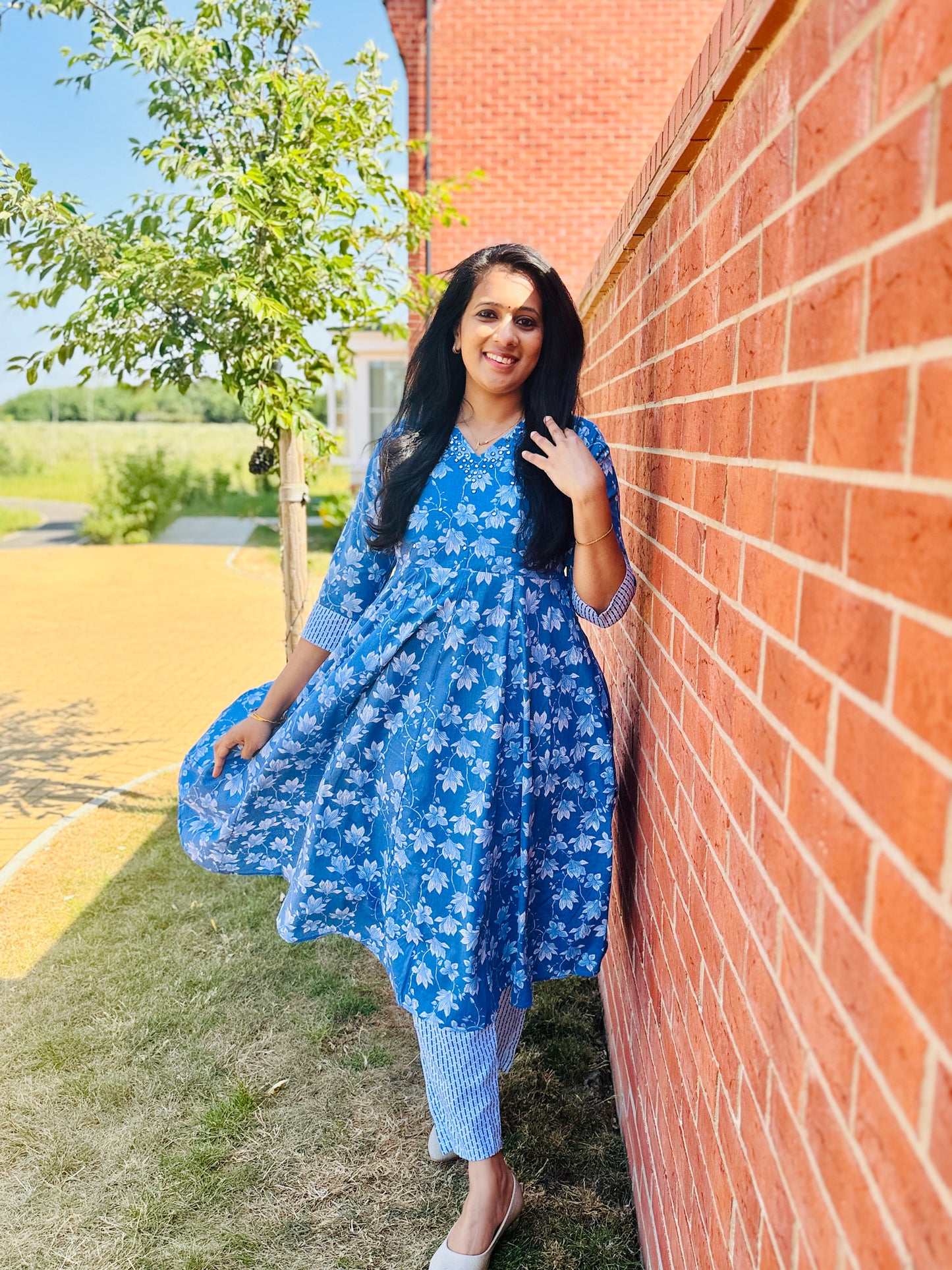 QS612-Blue & White Cotton Panel Cut Coord Set
